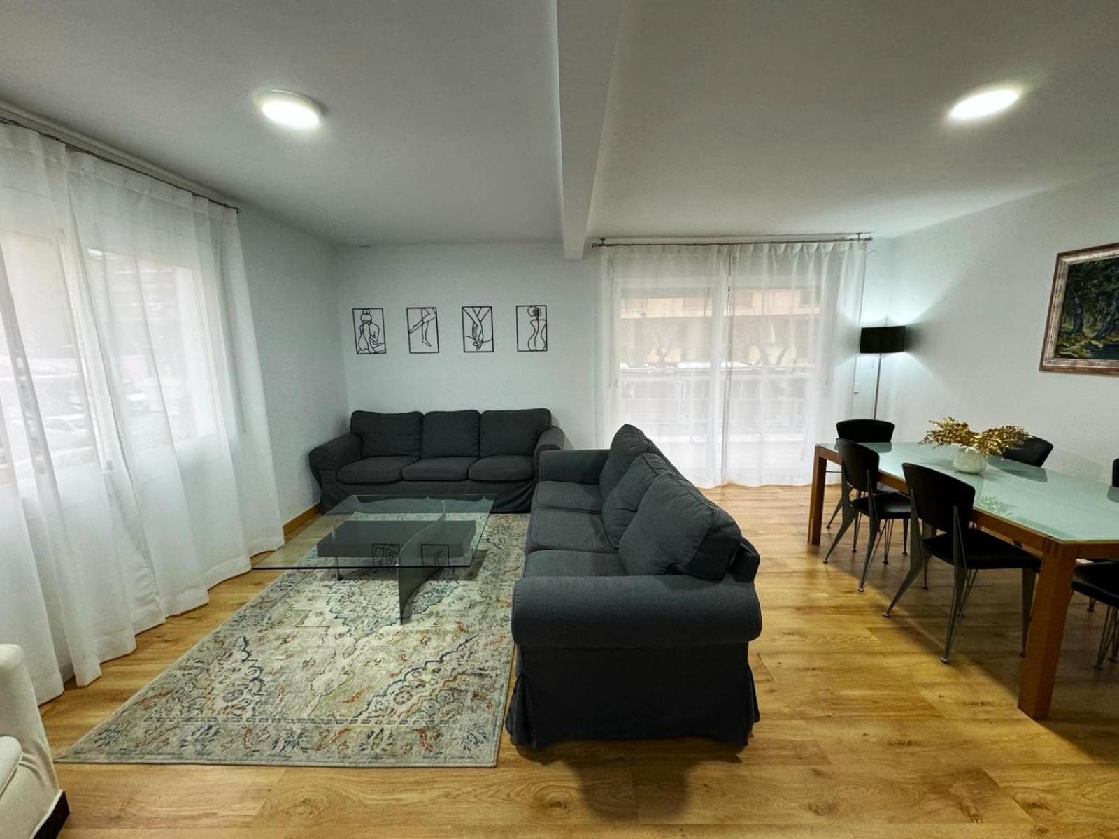 Apartamento Barbastro Салоу Екстер'єр фото